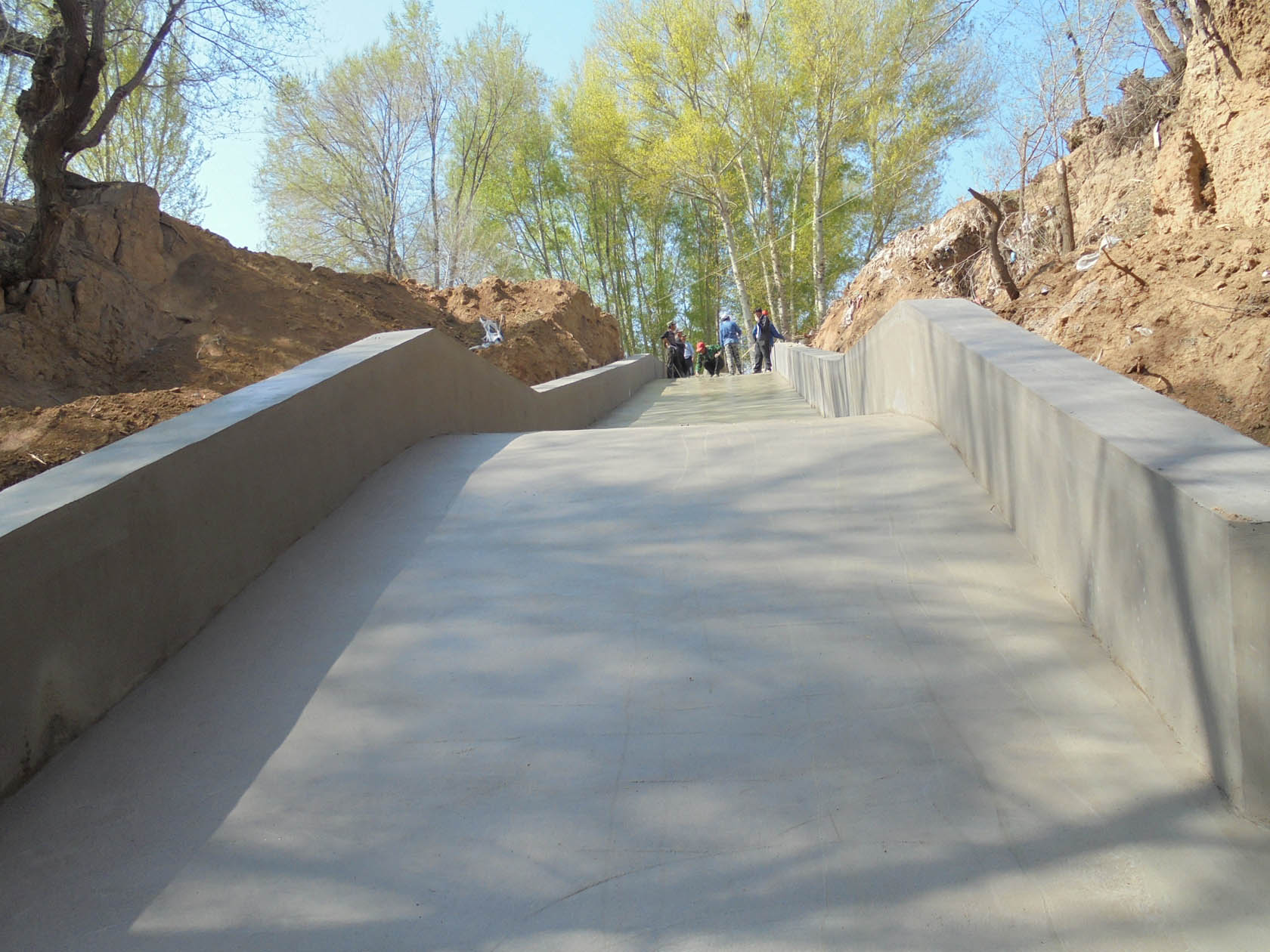 ��ƽ��ʩ��